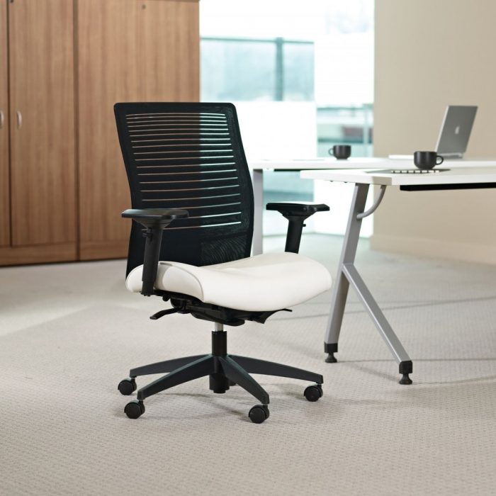Black and White Mesh Loover Ergonomic mesh conference chair